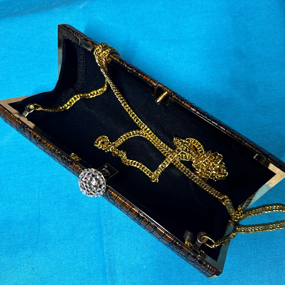 Purse - Picture 11 of 13